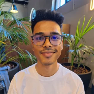 Devesh Singh headshot
