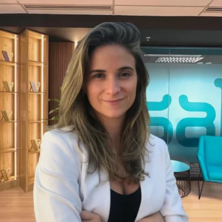 Lara Aimee headshot in a Salt office